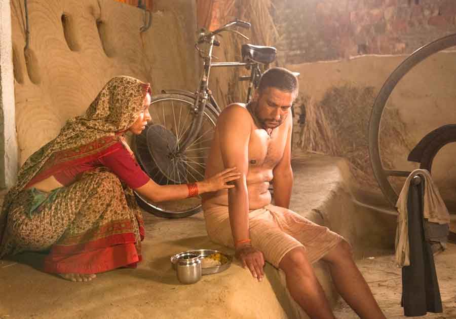 KADVI HAWA (DARK WINDS)