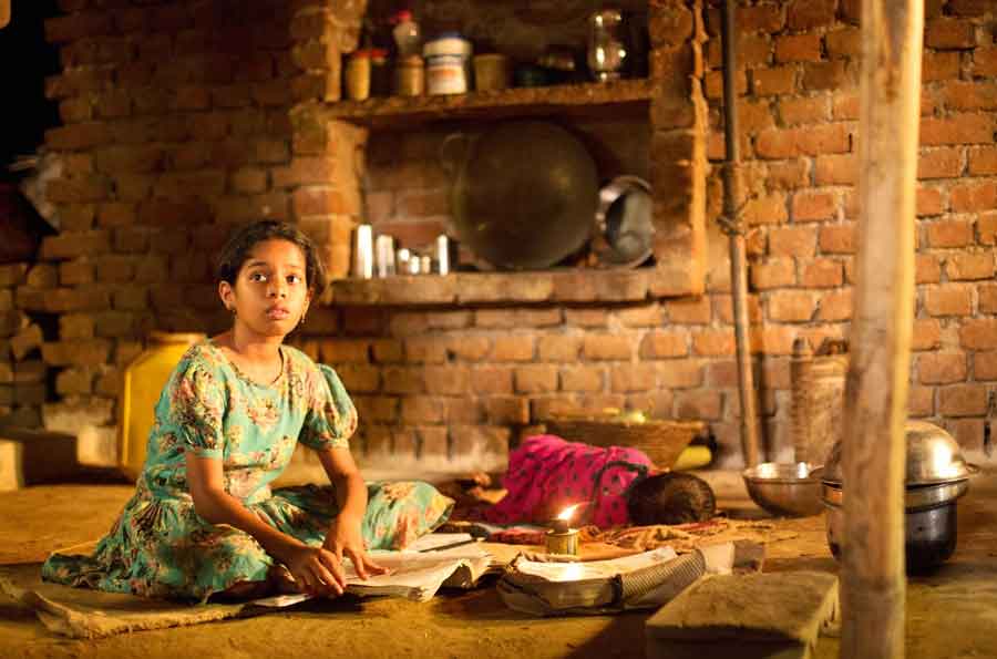 KADVI HAWA (DARK WINDS)